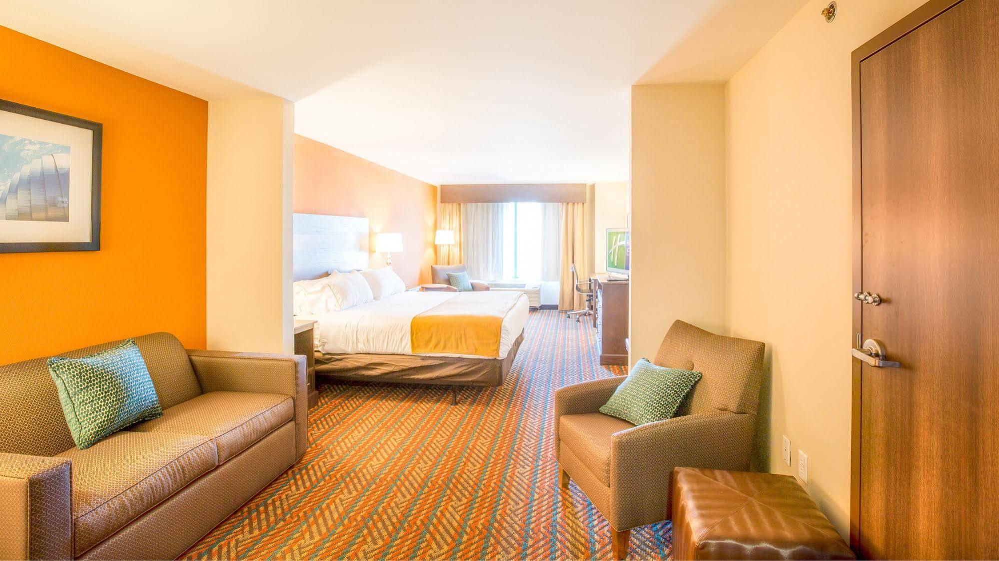 Holiday Inn Express Wichita South By Ihg Exterior foto